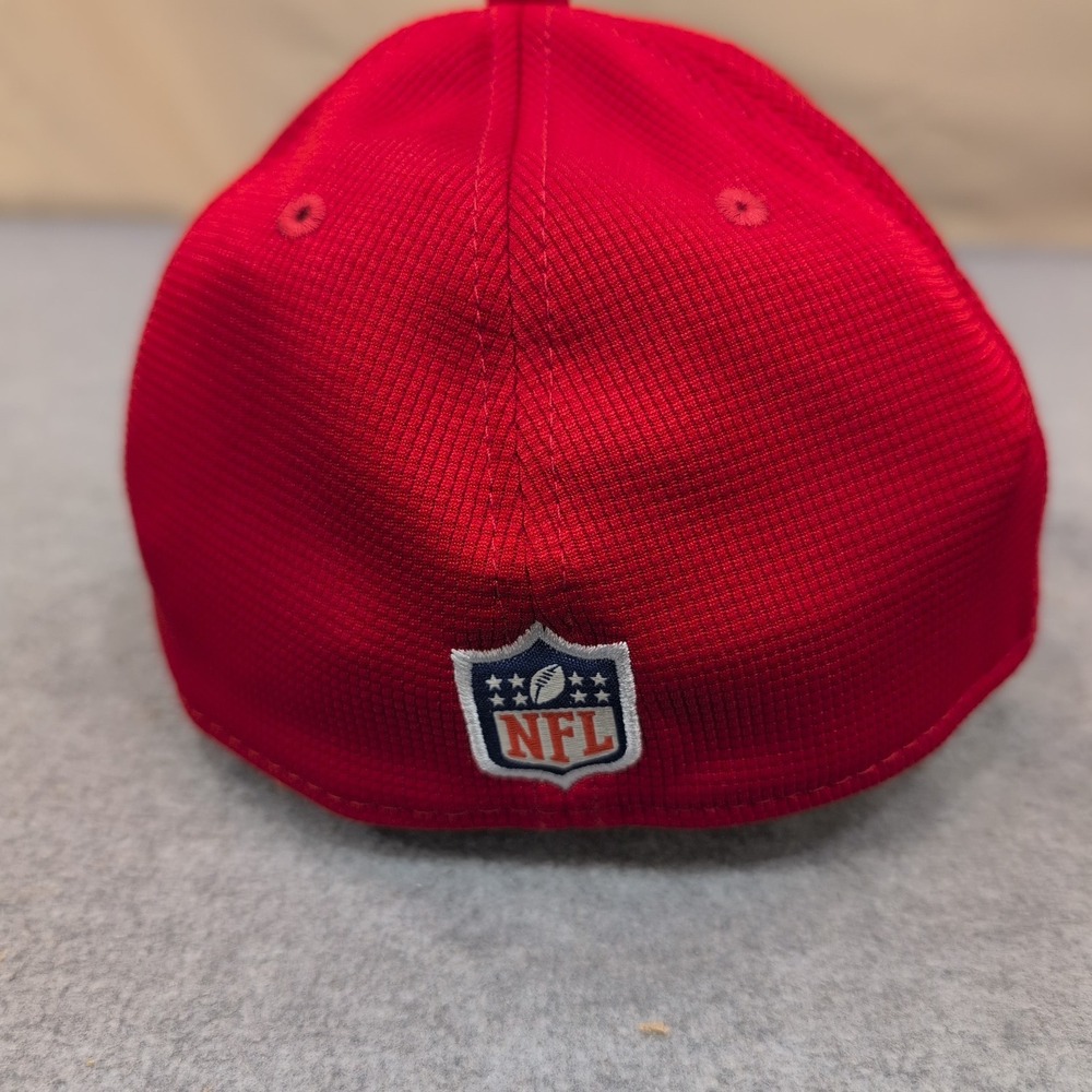 New Era 39THIRTY Tampa Bay Buccaneers NFL Hat Red Stretch Fit M/L 2021 Sideline - Picture 2 of 7